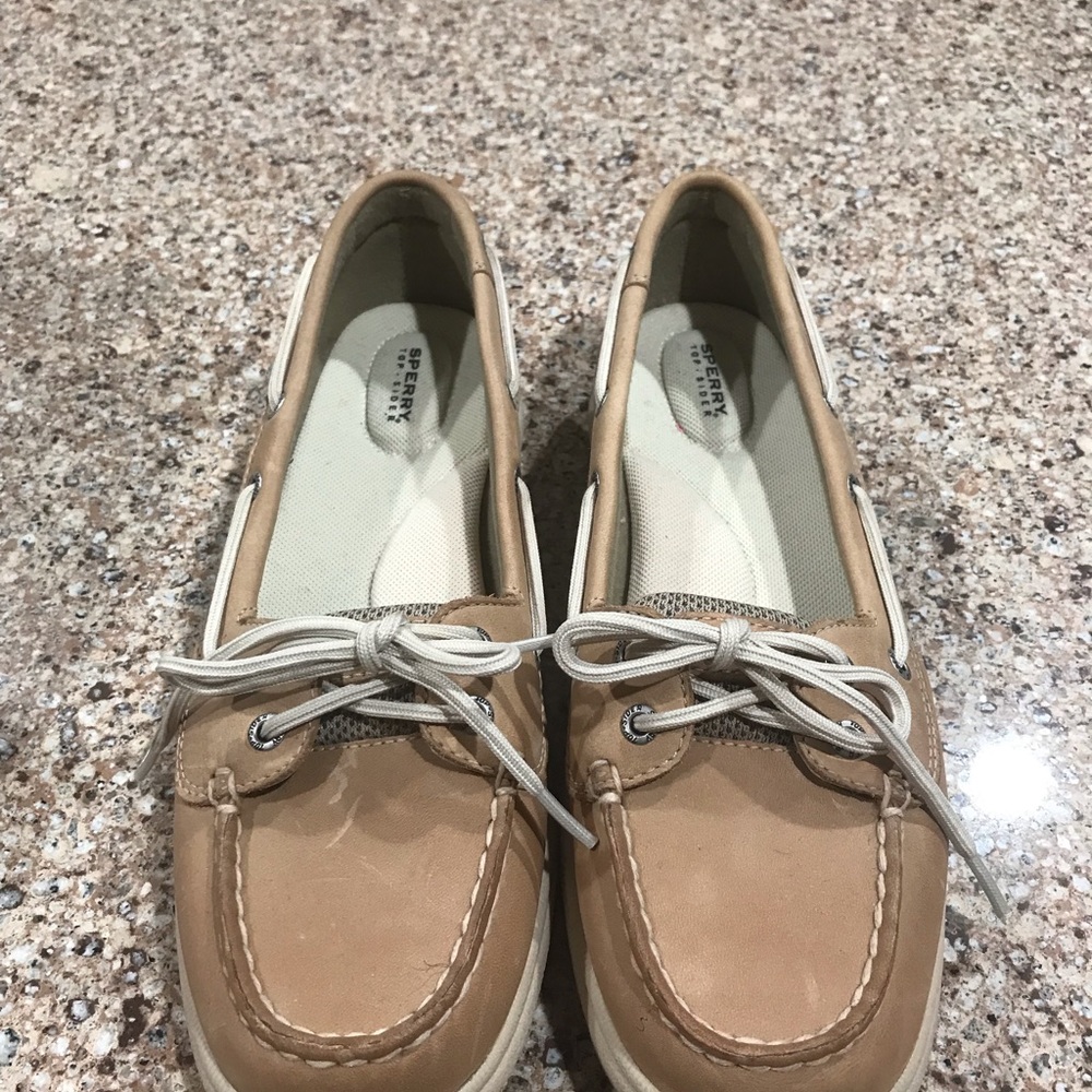 SPERRY womans top-slider, barely used